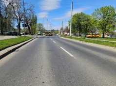 Ryzykowne przesiadki przy Legionów. Pasażerowie nie korzystają z pasów