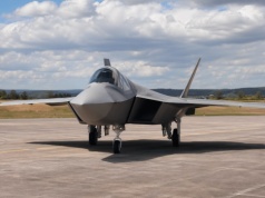 Macron zapewnił, że projekt francusko-niemieckiego myśliwca FCAS nie jest „martwy”