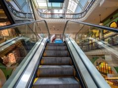 Wielka transakcja z Auchan w tle. Znane polskie centra handlowe zmieniają właściciela