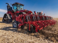 Case IH Nutri-Tiller – kultywator do uprawy pasowej, który walczy z suszą. Dlaczego?
