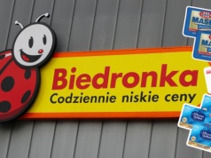 Biedronka zaszalała z promocjami na weekend i niedzielę handlową. Rozdają masło za grosze