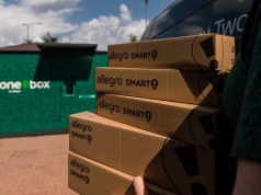 Allegro goni InPost i wprowadza nową funkcję znaną z Paczkomatów