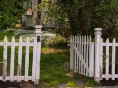 Ten podatek musi zapłacić każdy posiadacz domu. Ale jest jeden haczyk!