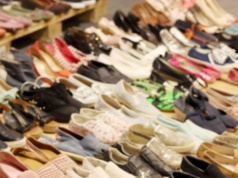 Buty sprzed dwóch dekad znowu modne. Już nie kojarzą się z babcią