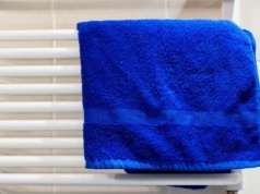 Sekret wytrzymałości ręcznika. Jak paski chronią materiał?