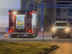 Alarm w zakładach Jelfa. Na miejscu strażacy i grupa chemiczna