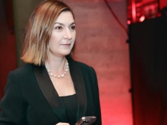 Katarzyna Kasia o czytaniu poezji. "Ostatnio się popsułam"