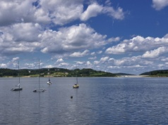 To jeziora zachwyca turystów. W sam raz na weekendowy wypad z Krakowa