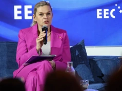 Zakaz telefonów w szkołach. Nowacka ujawniła kulisy konsultacji: „Ponad 100 stron uwag”