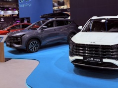 JAC zaprezentował w Poznaniu dwie nowości. To E30X i RF8