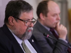 Wynik sekcji zwłok wskazuje, że ks. Jerzy Popiełuszko zmarł wskutek uduszenia 19 października 1984 r.