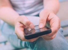 Polacy krzyczą: zróbcie coś z tymi telefonami. To może nie wystarczyć