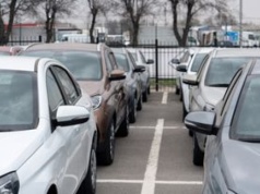 Złamał kostkę na parkingu. Tyle dostał z ubezpieczenia. "Kpina"