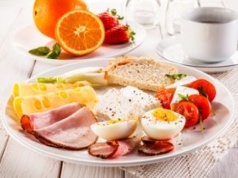 Czarna lista śniadań. Tych produktów unikaj jak ognia