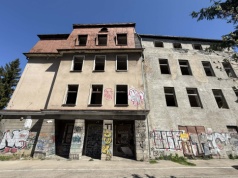 Zabytkowy gmach przy Grunwaldzkiej czeka na decyzję w sprawie przyszłości