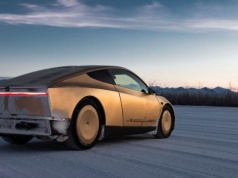 Cybercab lada moment wyjedzie na ulice. Produkcja ruszyła