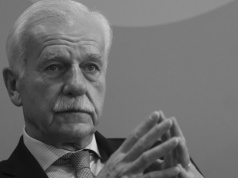 Andrzej Olechowski nie żyje. Był współzałożycielem Platformy Obywatelskiej i szefem dyplomacji