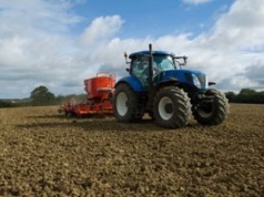 Wpłacił zaliczkę za traktor, sprzedawca zniknął. Policja ostrzega