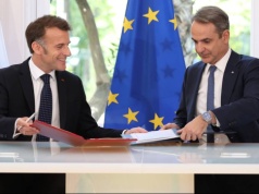 Emmanuel Macron zapewnia na wypadek ataku. "Klauzula jest jednoznaczna"