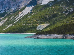 Kilka godzin jazdy i jesteś jak na wakacjach za granicą. Te miejsca robią wrażenie