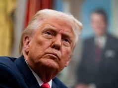 Trump próbuje przekupić producentów stali i aluminium z Kanady i Meksyku aby przenieśli się do Stanów