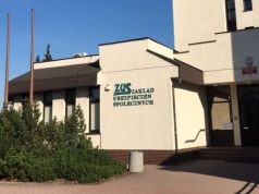 Praca w ZUS na Podkarpaciu – oferty w Krośnie i Przeworsku. Sprawdź wymagania i terminy