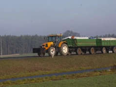 Brak OC ciągnika: po 14 dniach wchodzi pełna kara. Ile wynosi?