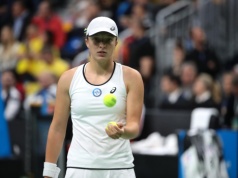 ATP / WTA 1000 w Madrycie. Hurkacz i Fręch odpadli. Świątek skreczowała