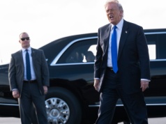 Donald Trump odwołał wyjazd wysłanników do Pakistanu. "Nie widzę sensu"