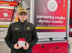 Czujki czadu i dymu trafiły do mieszkań w Jaworznie