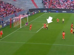 Barcelona walczyła z Bayernem. Kapitalna bramka Pajor