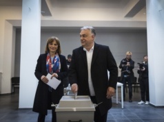 Węgry/ Orban ogłosił rezygnację z mandatu poselskiego. Był najdłużej urzędującym premier w historii kraju i posłem od 1990 roku