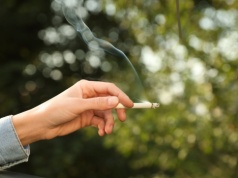 Koniec palenia w UK? Przełomowy zakaz sprzedaży tytoniu