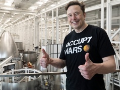 Starlink zarabia miliardy, a nowa rakieta przepala zyski. SpaceX szykuje się do rekordowej IPO