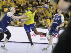 Industria postawiła kropkę nad i