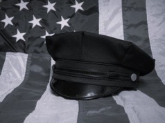 Policjant zastrzelony przez podejrzanego w szpitalu