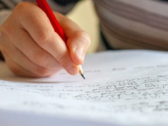 Lektury, które po latach wracają na egzamin ósmoklasisty. Uczniowie się ich nie spodziewają