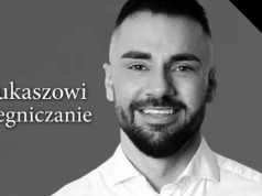 Karma zamiast zniczy. Legnicki hołd dla zmarłego posła Łukasza Litewki