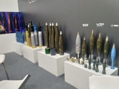 Tajemniczy klient Czechów. Zakupił amunicję za setki mln euro