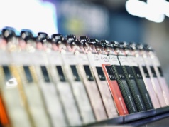 Co trzeci 15-latek pali e-papierosy. GIS ostrzega rodziców i radzi nauczycielom