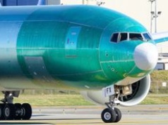 Boeing prezentuje pierwszy egzemplarz 777-8 Freighter. Nowa era cargo