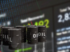 Kto „gra w Trumpa” na rynku ropy? Znowu tajemnicze transakcje przed oświadczeniem prezydenta USA