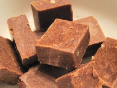 Znajomi szaleją za tymi krówkami z 4 składników. Znikają z talerza w minutę