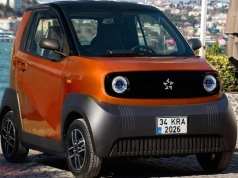 Oto Karea Fit. Turcja ma nową markę aut, a na działce Izery nadal rośnie koniczyna