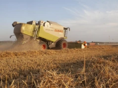 Kupił kombajn za 300 tys. zł i zrobił remont. Czy sprzeda go bez VAT?