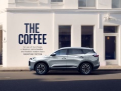 Nowy TIGGO 7 HEV: hybrydowy SUV z zasięgiem 880 km i spalaniem 5,7 l