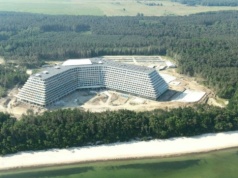 Hotel Gołębiewski ma termin otwarcia. "Mini Dubaj" nad Bałtykiem dzielił Polaków