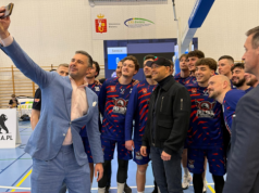 Nawrocki na trybunach i wielkie emocje na Bielanach! Koszykarski turniej rozgrzewa Warszawę