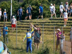 Żużel. To mogła być tragedia! Motocykl poleciał w trybuny w Opolu! (WIDEO)