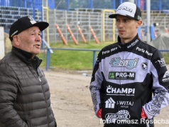 Żużel. Kołodziej ogolił Zengotę na łyso! Byki pomagają! (ZDJĘCIA)